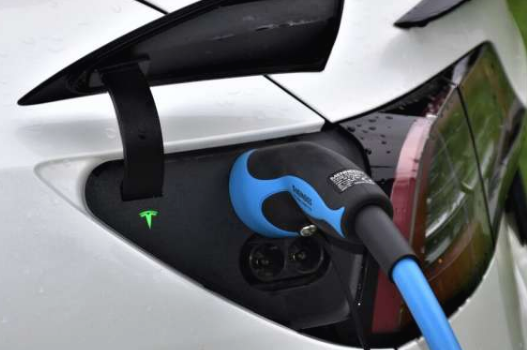 工程师破解电动汽车充电技术以证明网络安全漏洞